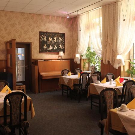 Hotel Westfaelischer Hof ハッティンゲン エクステリア 写真